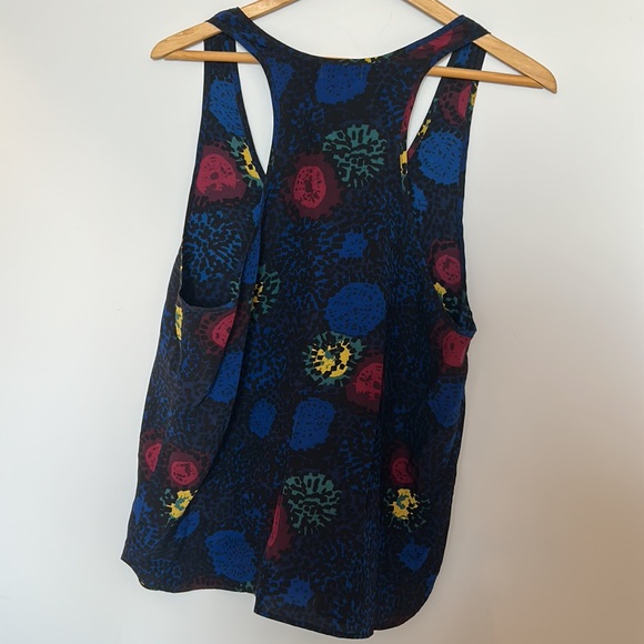 Wilfred 100% silk mixed print racer back tank from Aritzia - Picture 6 of 7